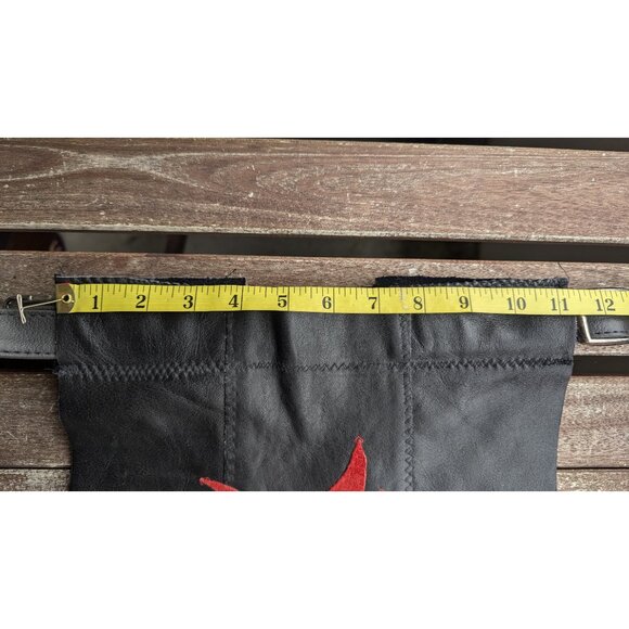 💜Leather Utility Kilt with Red Flame Appliqué - Picture 7 of 10